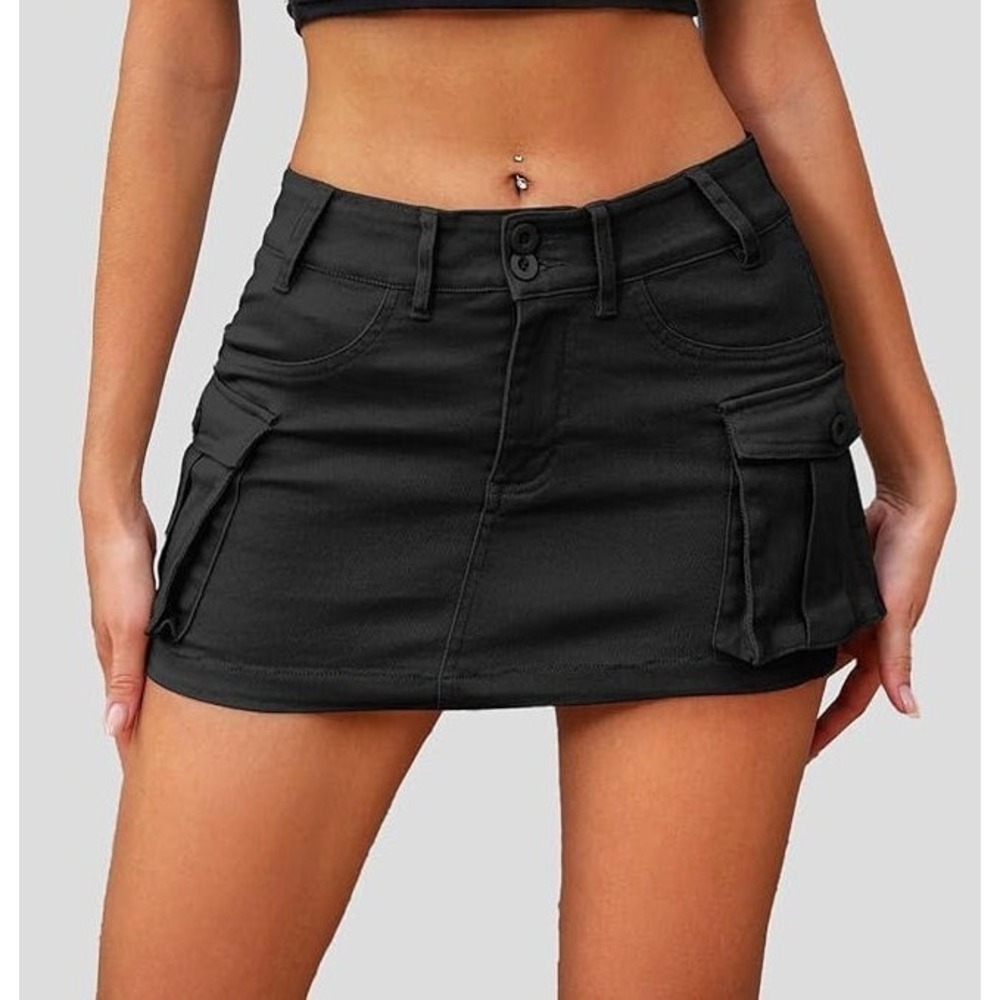 Elleven High Stretch Low Waist Denim Cargo Mini Skirt - Black - Size Small (4)